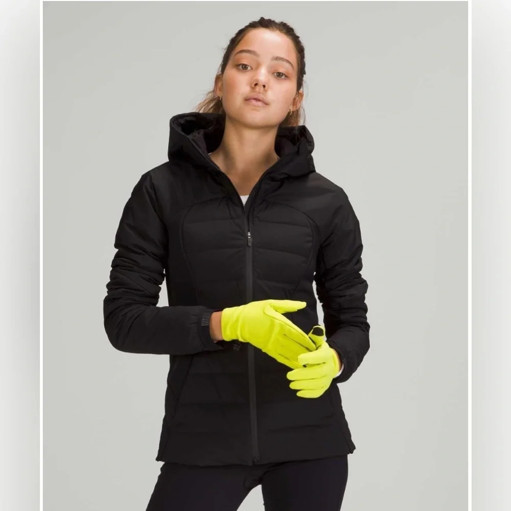 Lululemon Run for It All Gloves in Yellow Serpentine Size M/L